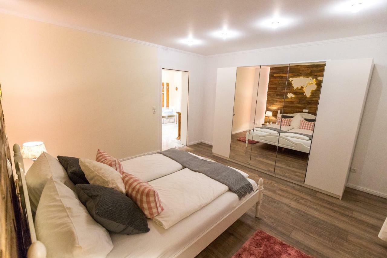 Ferienwohnung Landhaus Swisttal - In Der Naehe Phantasialand Bruehl Und Palmenparadies Therme Euskirchen Bagian luar foto